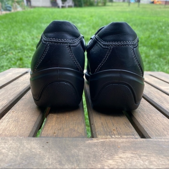 Ecco Women's Black Loafers Size 8.5/ 39 - Picture 6 of 7